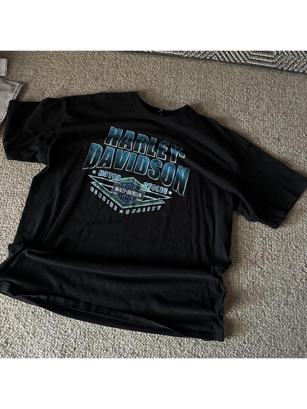 Black Harley Davidson t-shirt with blue logo